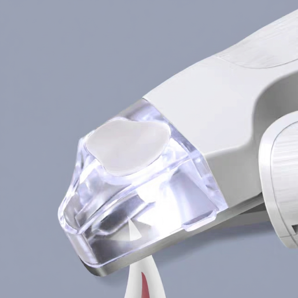 Nail clippers for cats and dogs