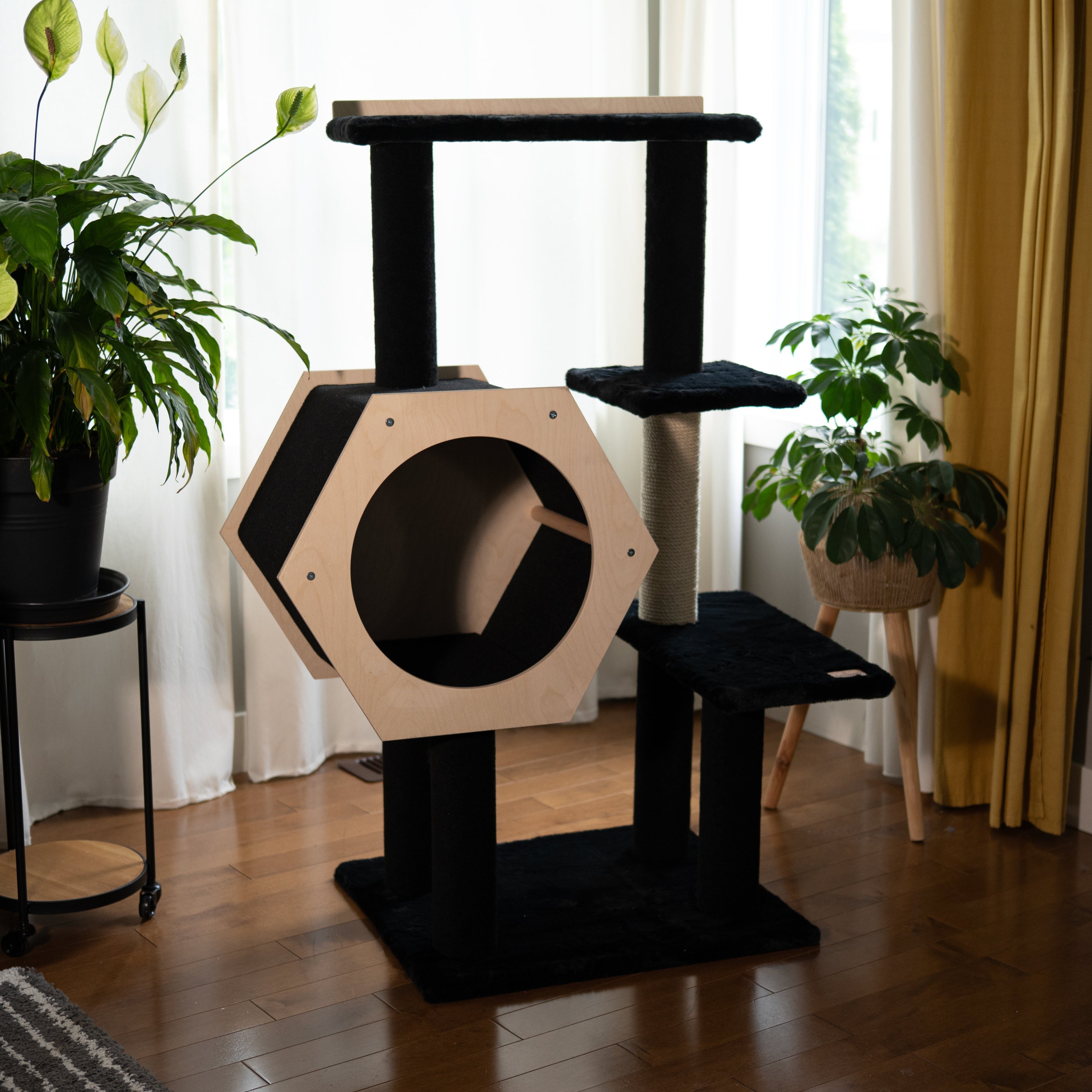 Arbre à chat à 4 niveaux - Hexagon House
