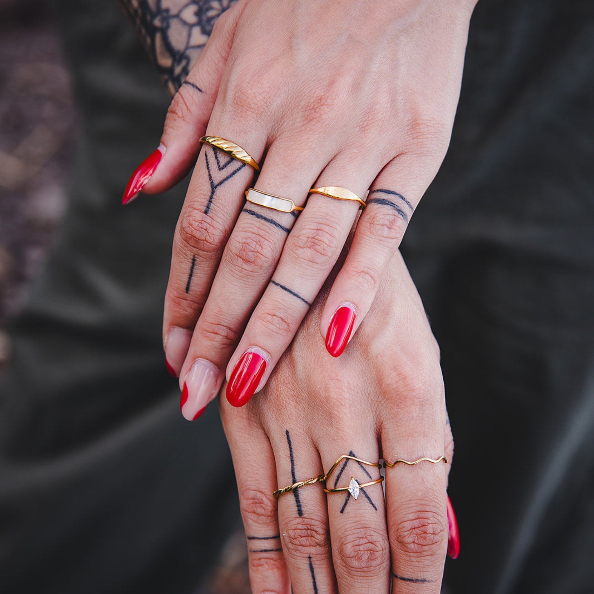 Bague dorée en nacre plaqué or 18K