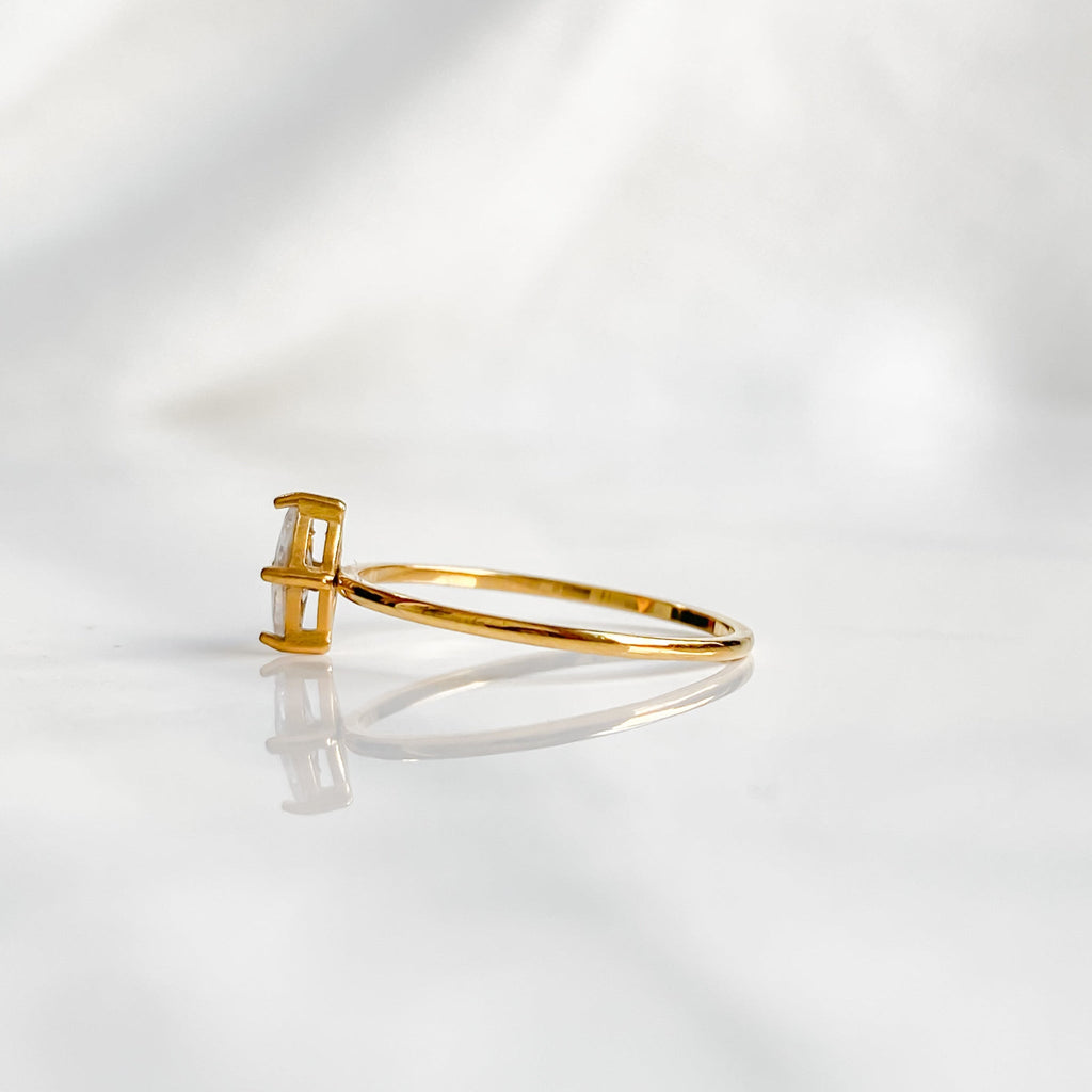 Bague solitaire dorée VÉNUS