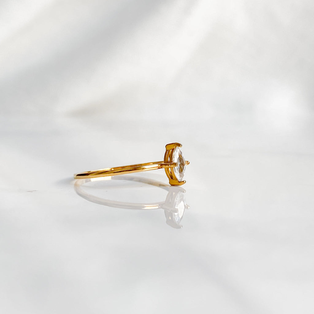 Bague solitaire dorée VÉNUS