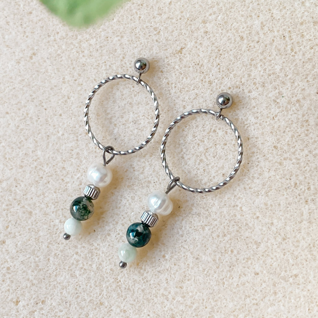 Boucles d’oreilles en pierres naturelles et perles