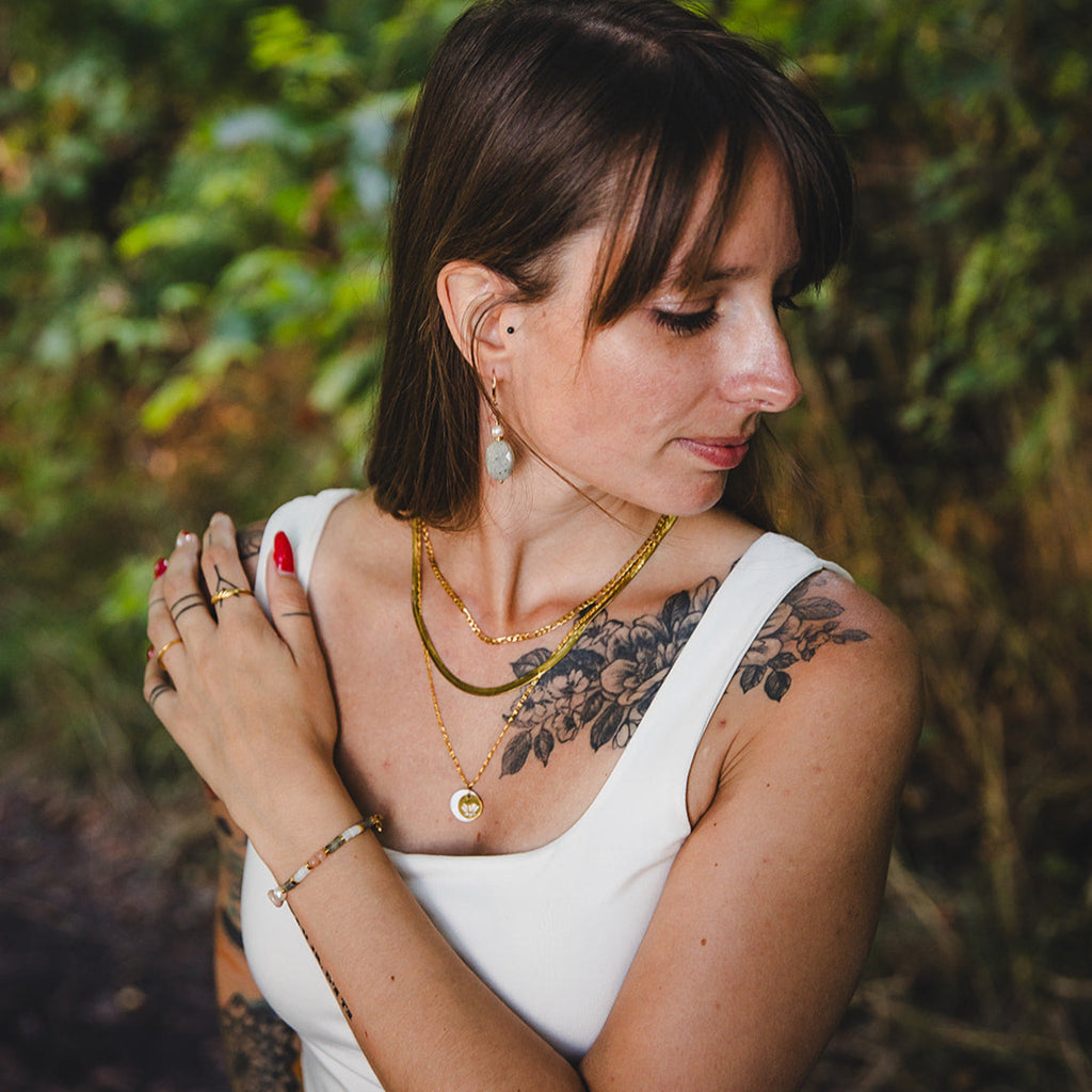 Collier ras de cou doré